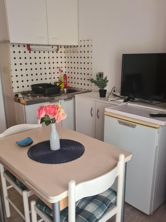 Apartments Triton ロゴズニッツァ エクステリア 写真