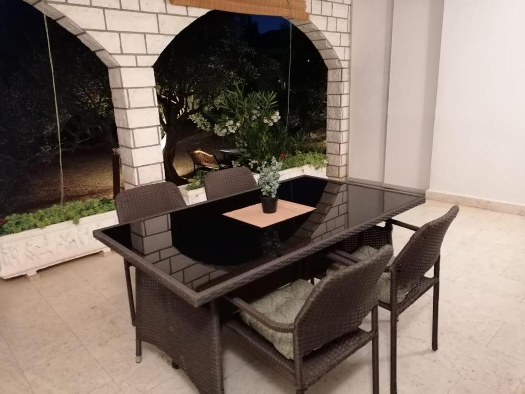 Apartments Triton ロゴズニッツァ エクステリア 写真