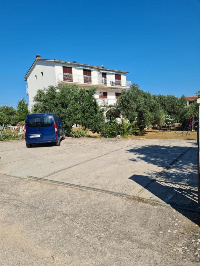 Apartments Triton ロゴズニッツァ エクステリア 写真