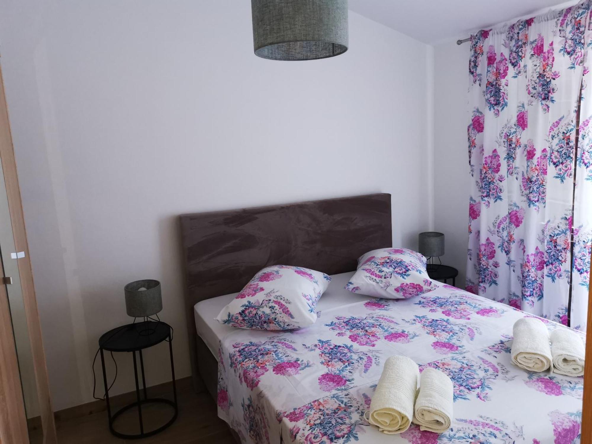 Apartments Triton ロゴズニッツァ エクステリア 写真